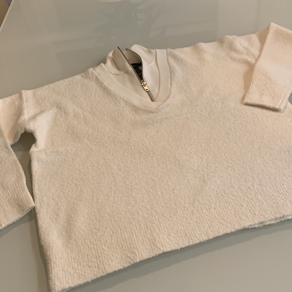 Club Monaco sweater size XS
